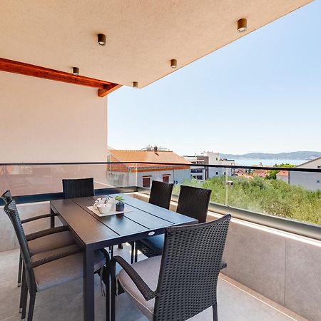 Sea Bay View Apartment - Appartement Avec Piscine Et Magnifique Vue Sur Mer Sveti Filip i Jakov Buitenkant foto