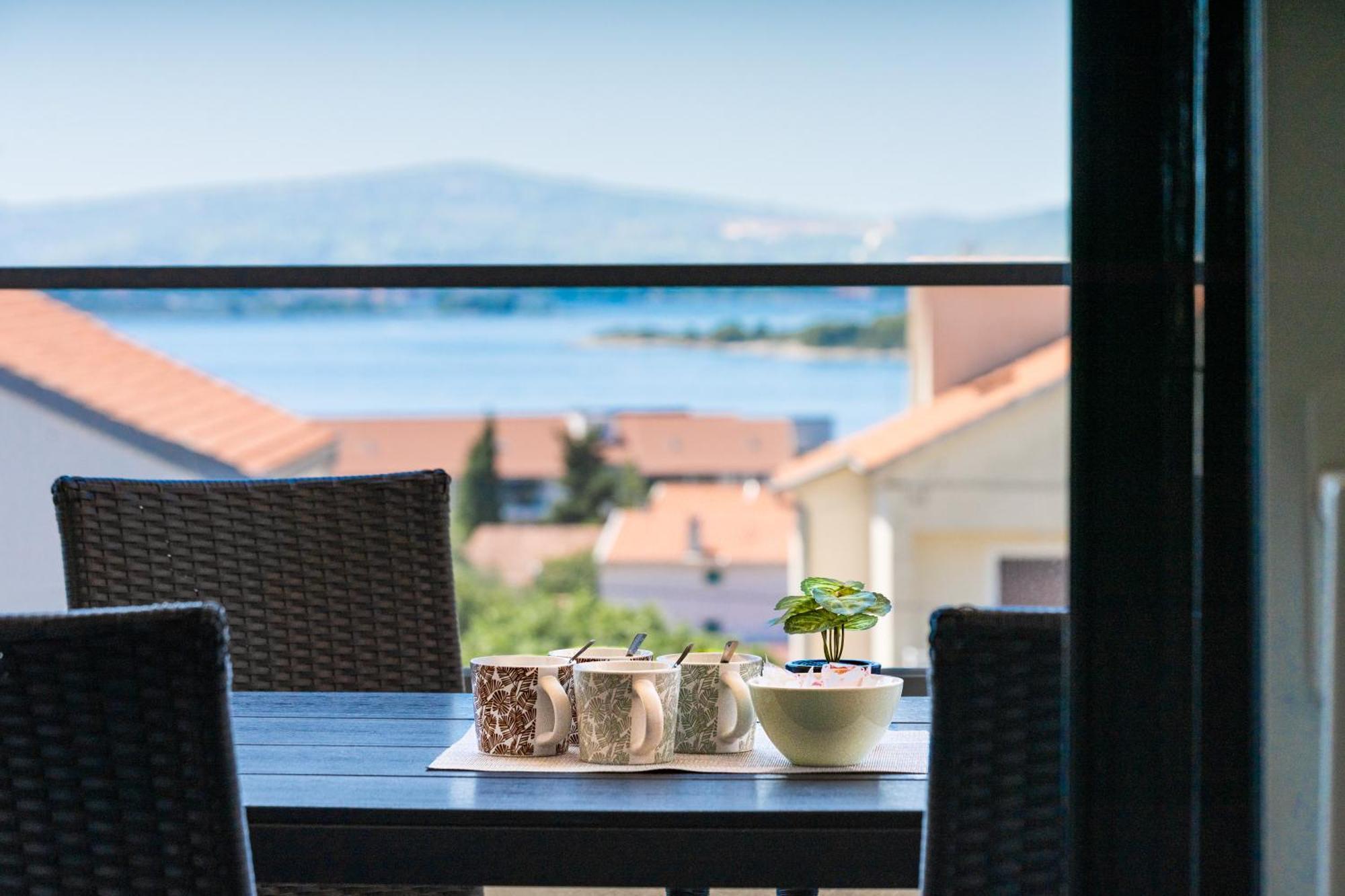 Sea Bay View Apartment - Appartement Avec Piscine Et Magnifique Vue Sur Mer Sveti Filip i Jakov Buitenkant foto